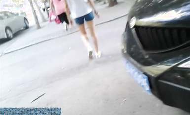 各種地方摸完女生翹臀或黑絲長腿就跑 各種尖叫聲 有的露臉 有的抄底 腎上腺素拉滿 太刺激 (31)