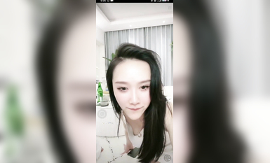 最新《瘋狂抖音》外篇之《抖音擦邊3》顏值主播直播各顯神通 閃現 走光露點 刷邊PK (231)