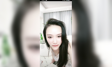 最新《瘋狂抖音》外篇之《抖音擦邊3》顏值主播直播各顯神通 閃現 走光露點 刷邊PK (231)