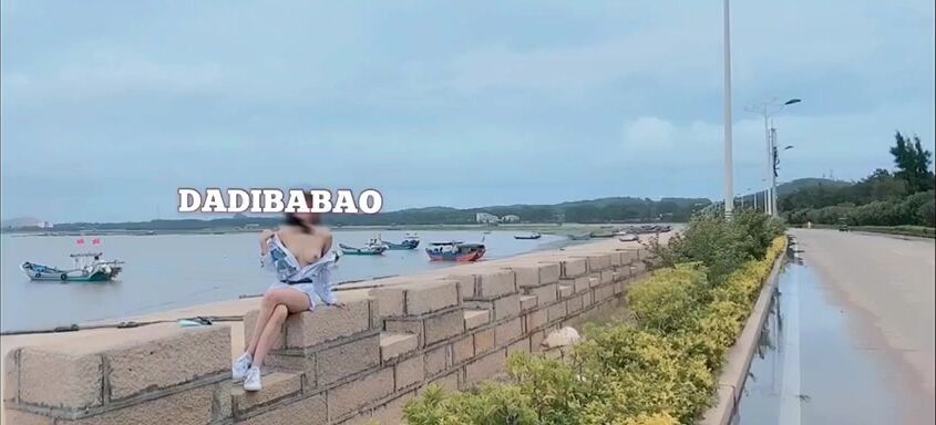 抖音80W粉絲推特網紅超萌蘿莉反差婊一隻喔私拍視圖大量流出人前露出3P喝尿野戰騷中極品 (141)