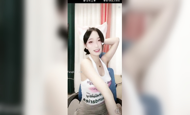 最新《瘋狂抖音》外篇之《抖音擦邊3》顏值主播直播各顯神通 閃現 走光露點 刷邊PK (9)