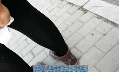 各種地方摸完女生翹臀或黑絲長腿就跑 各種尖叫聲 有的露臉 有的抄底 腎上腺素拉滿 太刺激 (32)