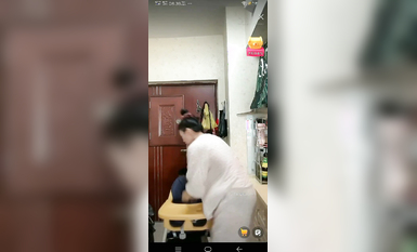 最新《瘋狂抖音》外篇之《抖音擦邊3》顏值主播直播各顯神通 閃現 走光露點 刷邊PK (216)