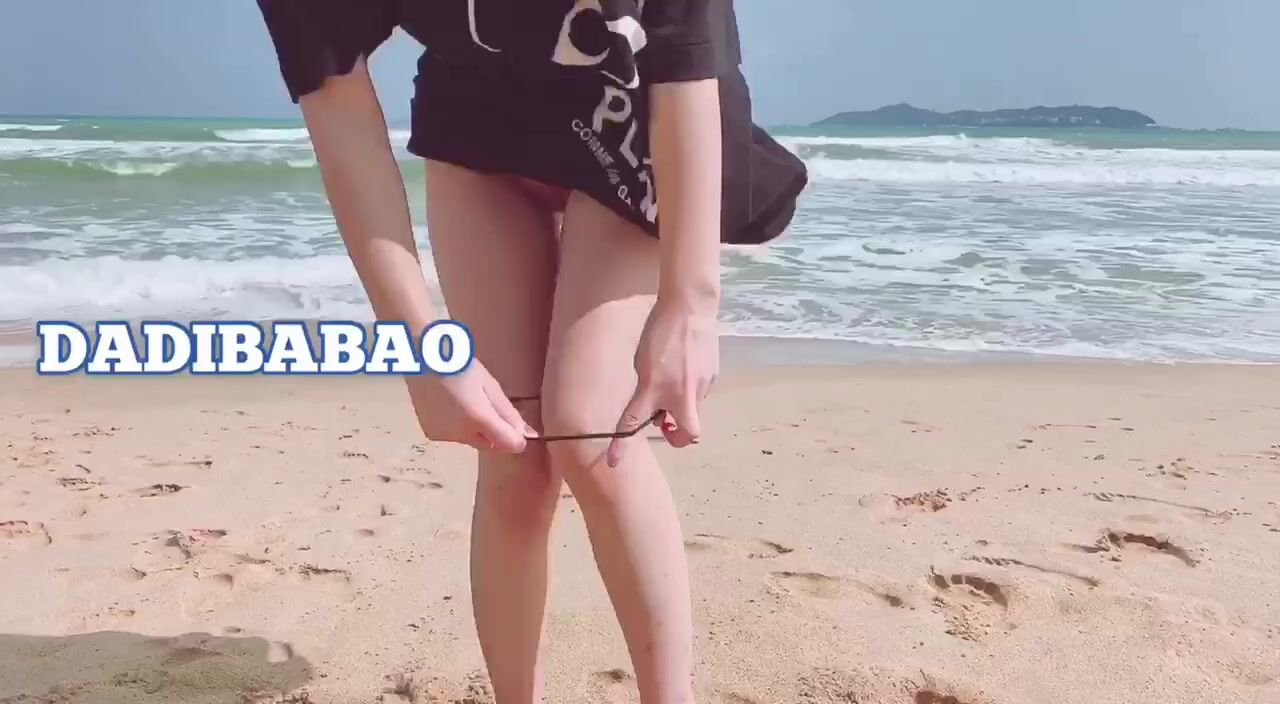 抖音80W粉絲推特網紅超萌蘿莉反差婊一隻喔私拍視圖大量流出人前露出3P喝尿野戰騷中極品 (80)