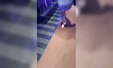 各種地方摸完女生翹臀或黑絲長腿就跑 各種尖叫聲 有的露臉 有的抄底 腎上腺素拉滿 太刺激 (20)