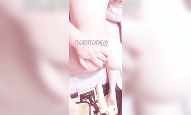 抖音80W粉絲推特網紅超萌蘿莉反差婊一隻喔私拍視圖大量流出人前露出3P喝尿野戰騷中極品 (91)