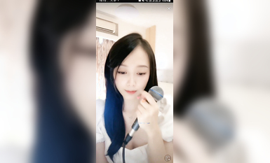 最新《瘋狂抖音》外篇之《抖音擦邊3》顏值主播直播各顯神通 閃現 走光露點 刷邊PK (230)