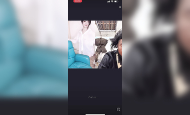 最新《瘋狂抖音》外篇之《抖音擦邊3》顏值主播直播各顯神通 閃現 走光露點 刷邊PK (110)