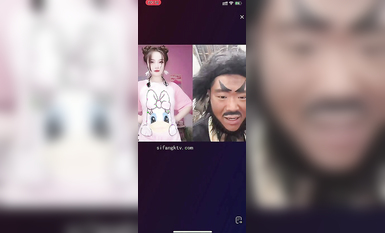 最新《瘋狂抖音》外篇之《抖音擦邊3》顏值主播直播各顯神通 閃現 走光露點 刷邊PK (103)