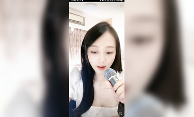 最新《瘋狂抖音》外篇之《抖音擦邊3》顏值主播直播各顯神通 閃現 走光露點 刷邊PK (229)