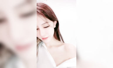 新鮮出爐 絕色女神【椰椰奶】魔鬼身材大長腿 脫光光扒穴了 ！ (3)