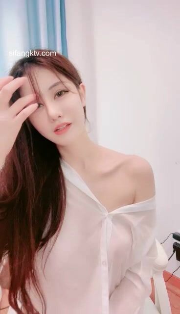 新鮮出爐 絕色女神【椰椰奶】魔鬼身材大長腿 脫光光扒穴了 ！ (3)