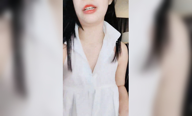 浴室洗澡~用奶子擦玻璃！【清野】抖音的擦玻璃都弱爆了~ (3)