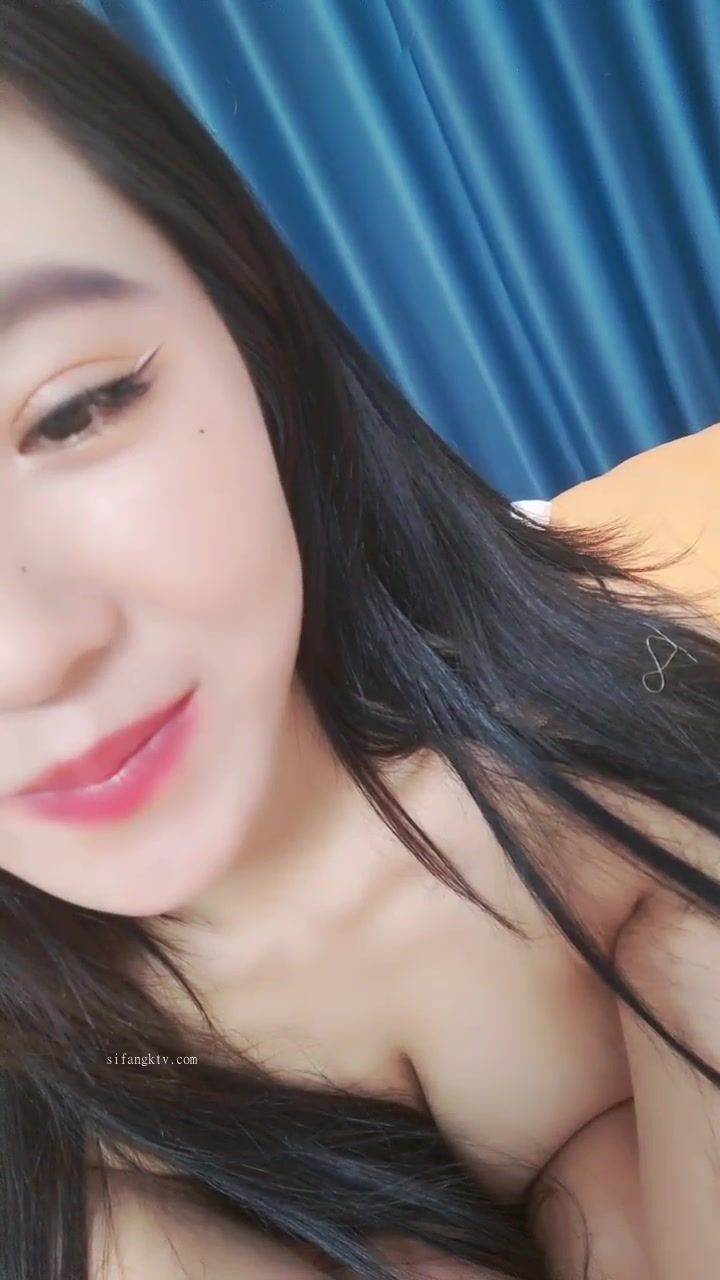 重磅！G奶女神下海！超漂亮~【維維呀】道具自慰！擼到腳軟 (3)