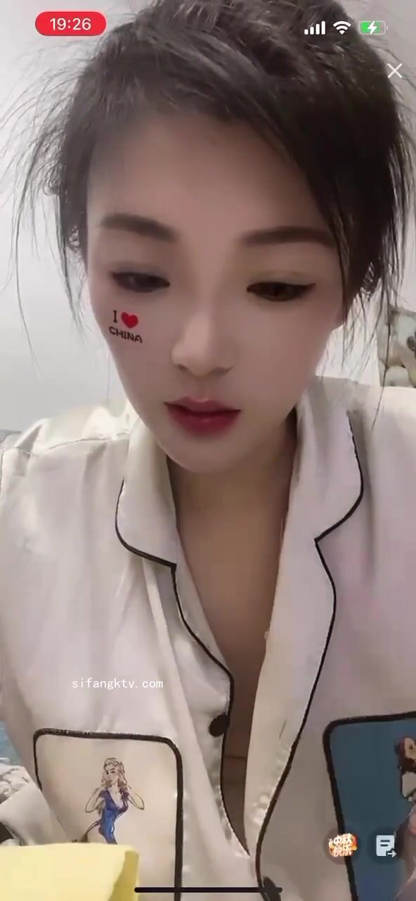 最新《瘋狂抖音》外篇之《抖音擦邊2》顏值主播各顯神通 閃現走光 刷邊尿尿熱舞 扣逼漏奶 (93)