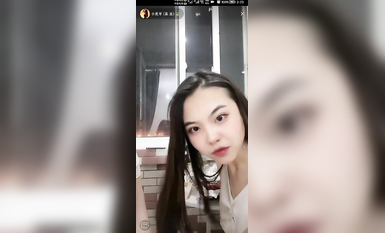 最新《瘋狂抖音》外篇之《抖音擦邊2》顏值主播各顯神通 閃現走光 刷邊尿尿熱舞 扣逼漏奶 (167)