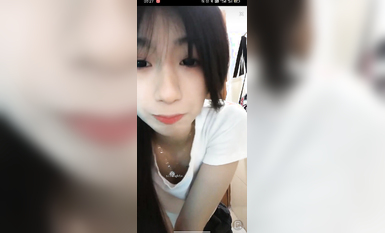 最新《瘋狂抖音》外篇之《抖音擦邊2》顏值主播各顯神通 閃現走光 刷邊尿尿熱舞 扣逼漏奶 (196)