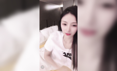 最新《瘋狂抖音》外篇之《抖音擦邊2》顏值主播各顯神通 閃現走光 刷邊尿尿熱舞 扣逼漏奶 (150)