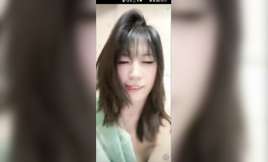 最新《瘋狂抖音》外篇之《抖音擦邊2》顏值主播各顯神通 閃現走光 刷邊尿尿熱舞 扣逼漏奶 (90)