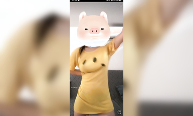 最新《瘋狂抖音》外篇之《抖音擦邊2》顏值主播各顯神通 閃現走光 刷邊尿尿熱舞 扣逼漏奶 (96)