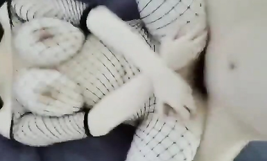 重磅推薦！淫盪肥臀人妻母狗【見過騷的 沒見過這么騷的】喜歡戶外露出，喜歡被很多男人操 (16)