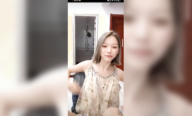 最新《瘋狂抖音》外篇之《抖音擦邊2》顏值主播各顯神通 閃現走光 刷邊尿尿熱舞 扣逼漏奶 (212)