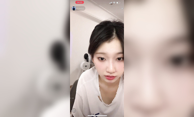 最新《瘋狂抖音》外篇之《抖音擦邊2》顏值主播各顯神通 閃現走光 刷邊尿尿熱舞 扣逼漏奶 (186)