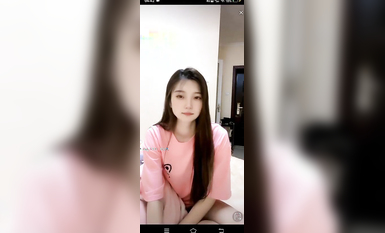 最新《瘋狂抖音》外篇之《抖音擦邊2》顏值主播各顯神通 閃現走光 刷邊尿尿熱舞 扣逼漏奶 (136)