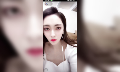 最新《瘋狂抖音》外篇之《抖音擦邊2》顏值主播各顯神通 閃現走光 刷邊尿尿熱舞 扣逼漏奶 (163)