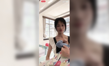 最新《瘋狂抖音》外篇之《抖音擦邊2》顏值主播各顯神通 閃現走光 刷邊尿尿熱舞 扣逼漏奶 (105)