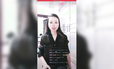 最新《瘋狂抖音》外篇之《抖音擦邊2》顏值主播各顯神通 閃現走光 刷邊尿尿熱舞 扣逼漏奶 (48)