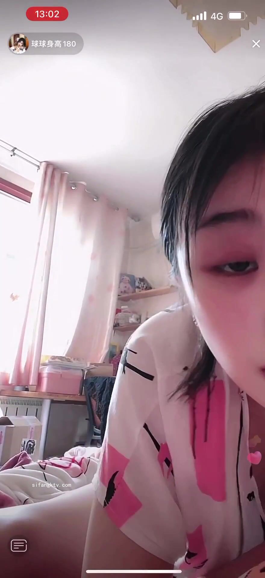 最新《瘋狂抖音》外篇之《抖音擦邊2》顏值主播各顯神通 閃現走光 刷邊尿尿熱舞 扣逼漏奶 (36)