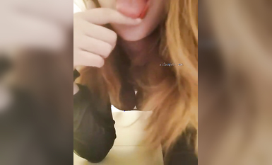 重磅推薦！淫盪肥臀人妻母狗【見過騷的 沒見過這么騷的】喜歡戶外露出，喜歡被很多男人操 (111)