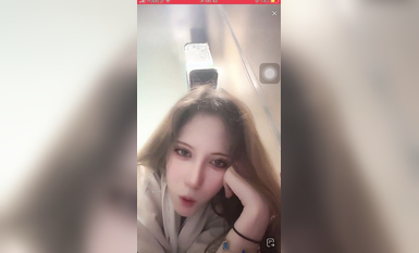 最新《瘋狂抖音》外篇之《抖音擦邊2》顏值主播各顯神通 閃現走光 刷邊尿尿熱舞 扣逼漏奶 (214)