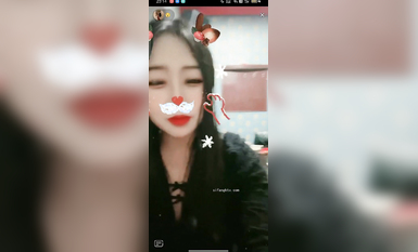 最新《瘋狂抖音》外篇之《抖音擦邊2》顏值主播各顯神通 閃現走光 刷邊尿尿熱舞 扣逼漏奶 (172)