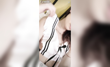 最新《瘋狂抖音》外篇之《抖音擦邊2》顏值主播各顯神通 閃現走光 刷邊尿尿熱舞 扣逼漏奶 (149)