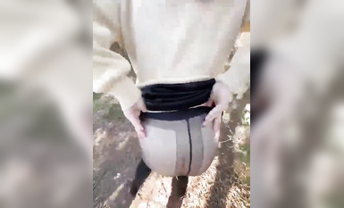 重磅推薦！淫盪肥臀人妻母狗【見過騷的 沒見過這么騷的】喜歡戶外露出，喜歡被很多男人操 (57)