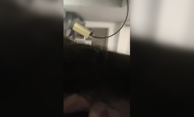 天啦嚕！這么漂亮的才女也下海了，女神聲音好甜美，唱歌很好聽！一雙美腿搭配黑絲