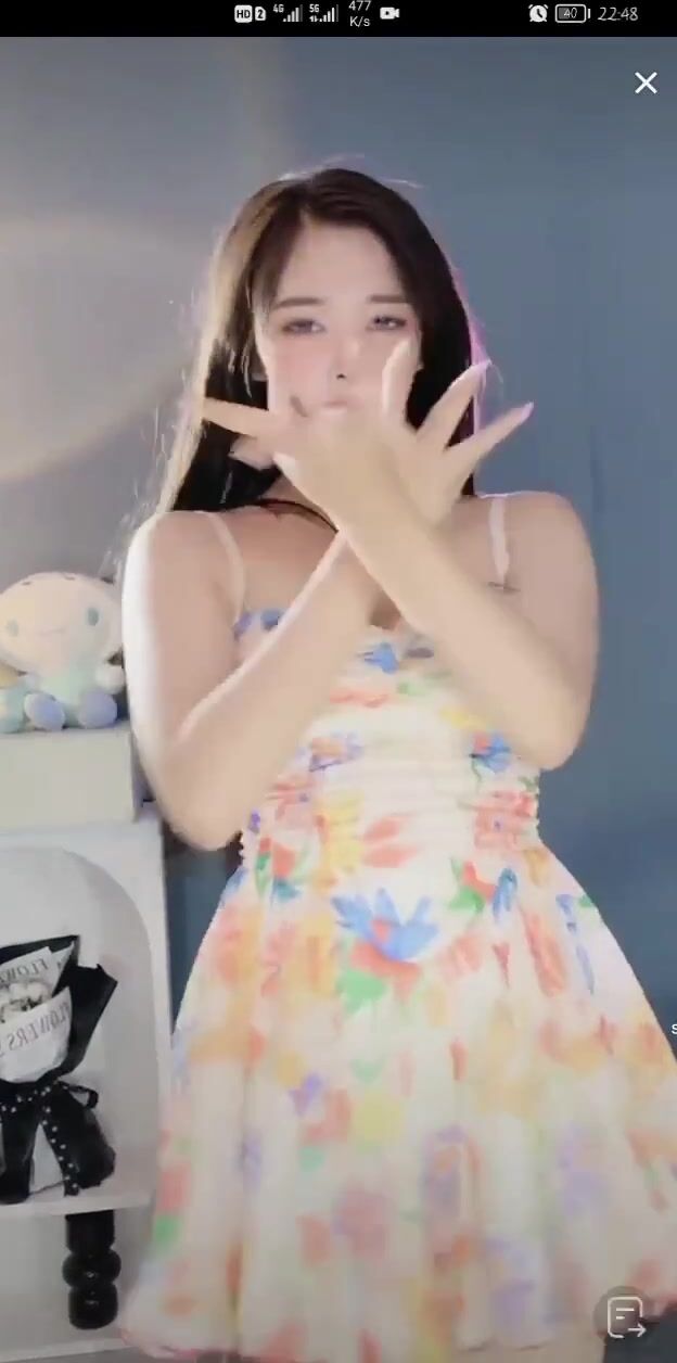 最新《瘋狂抖音》外篇之《抖音擦邊2》顏值主播各顯神通 閃現走光 刷邊尿尿熱舞 扣逼漏奶 (191)