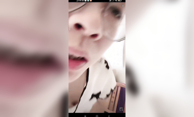 最新《瘋狂抖音》外篇之《抖音擦邊2》顏值主播各顯神通 閃現走光 刷邊尿尿熱舞 扣逼漏奶 (106)