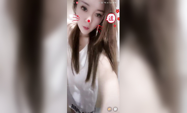 最新《瘋狂抖音》外篇之《抖音擦邊2》顏值主播各顯神通 閃現走光 刷邊尿尿熱舞 扣逼漏奶 (166)