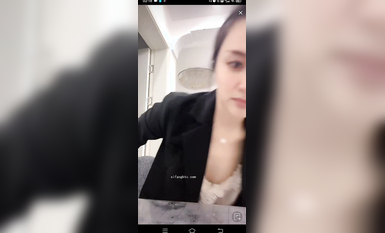 最新《瘋狂抖音》外篇之《抖音擦邊2》顏值主播各顯神通 閃現走光 刷邊尿尿熱舞 扣逼漏奶 (131)