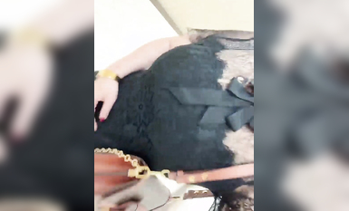 重磅推薦！淫盪肥臀人妻母狗【見過騷的 沒見過這么騷的】喜歡戶外露出，喜歡被很多男人操 (148)