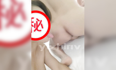 推特女神『大婊姐』特別節目群P啪啪私拍 萬眾期待衣櫃藏人 出來好幾個猛男一起操騷貨浪穴 (17)