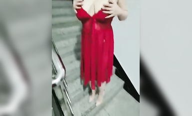 重磅推薦！淫盪肥臀人妻母狗【見過騷的 沒見過這么騷的】喜歡戶外露出，喜歡被很多男人操 (45)