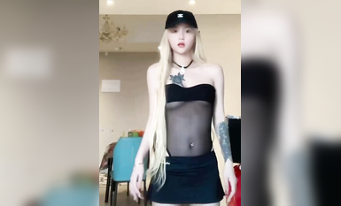 最新《瘋狂抖音》外篇之《抖音擦邊2》顏值主播各顯神通 閃現走光 刷邊尿尿熱舞 扣逼漏奶 (120)