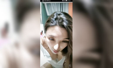 最新《瘋狂抖音》外篇之《抖音擦邊2》顏值主播各顯神通 閃現走光 刷邊尿尿熱舞 扣逼漏奶 (21)