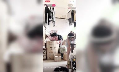 最新《瘋狂抖音》外篇之《抖音擦邊2》顏值主播各顯神通 閃現走光 刷邊尿尿熱舞 扣逼漏奶 (18)