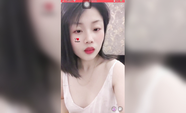 最新《瘋狂抖音》外篇之《抖音擦邊2》顏值主播各顯神通 閃現走光 刷邊尿尿熱舞 扣逼漏奶 (22)