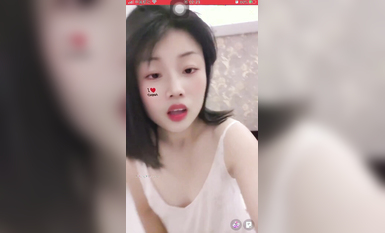 最新《瘋狂抖音》外篇之《抖音擦邊2》顏值主播各顯神通 閃現走光 刷邊尿尿熱舞 扣逼漏奶 (22)